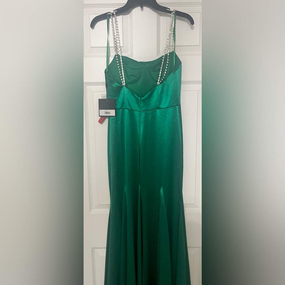 Mac Duggal Green Prom Dress - Picture 5 of 7